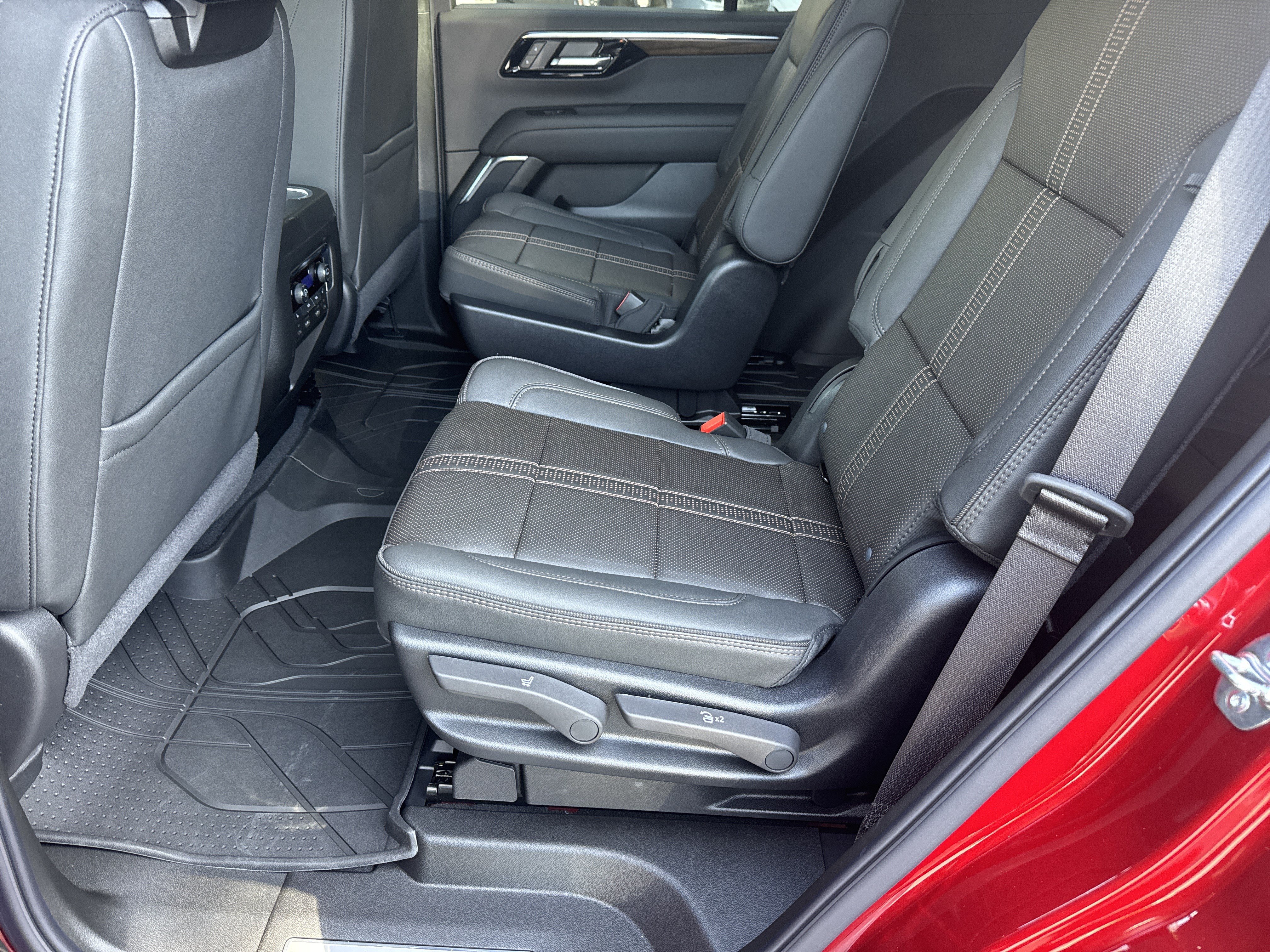 New 2027 Chevrolet Tahoe High Country AWD/4WD image 22