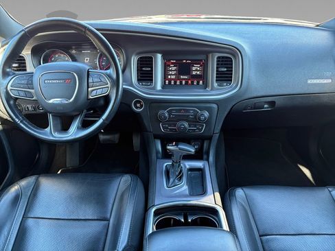 Used 2022 Dodge Charger SXT w/ Leather Interior Group image 3