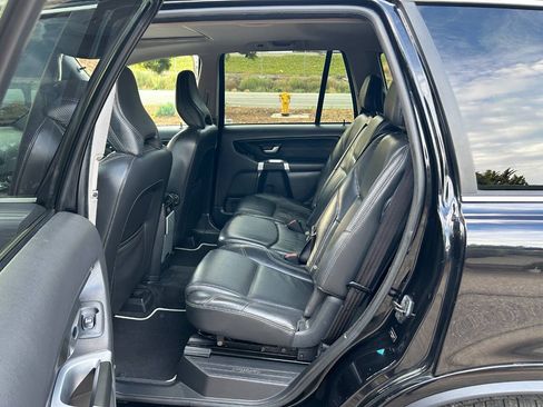 Used 2014 Volvo XC90 3.2 R-Design FWD image 29