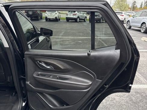 Used 2021 GMC Terrain SLT AWD/4WD image 15