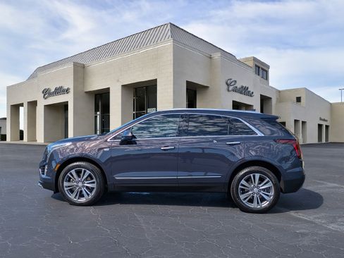 Certified 2024 Cadillac XT5 Premium Luxury w/ Technology Package image 3