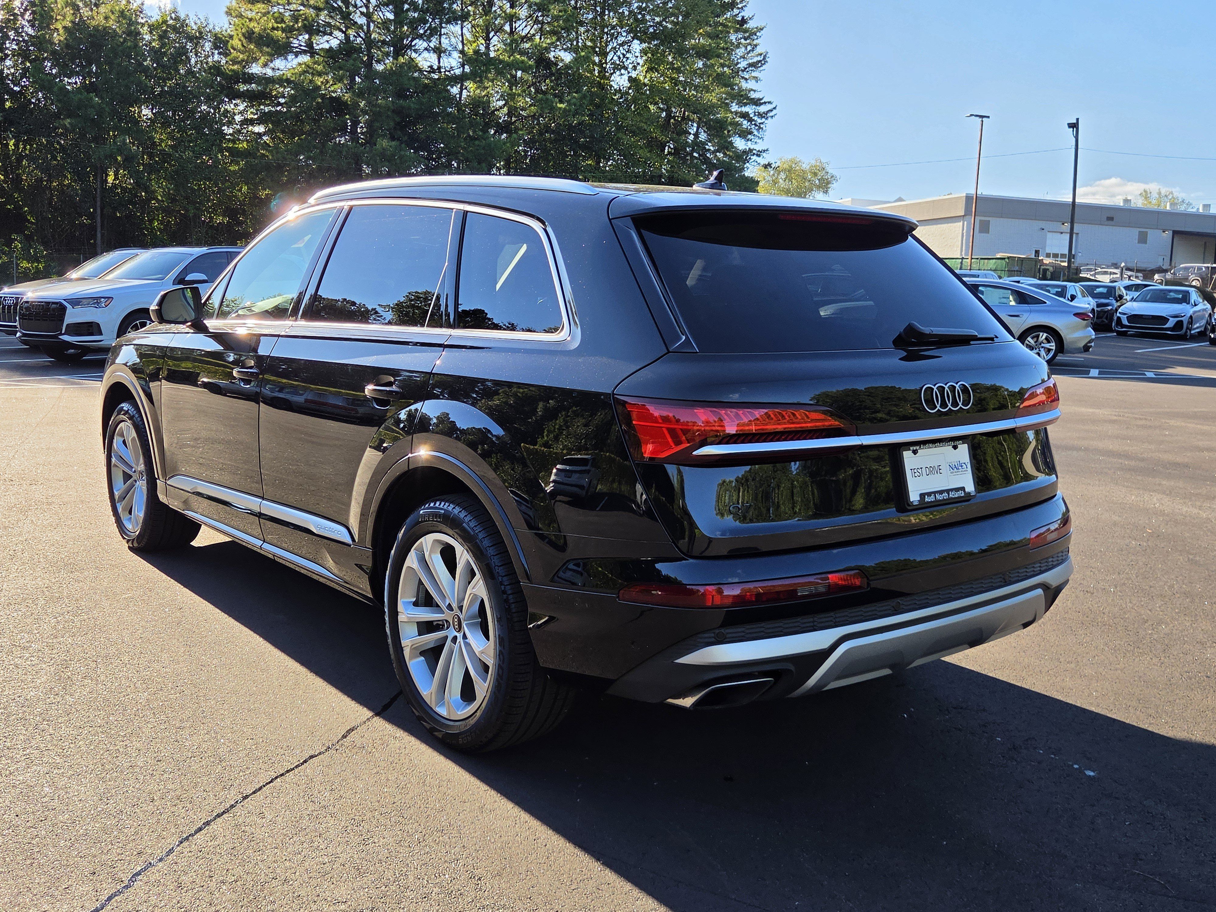 Used 2025 Audi Q7 2.0T Premium AWD/4WD image 3