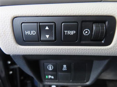Used 2018 Honda Accord Touring image 19