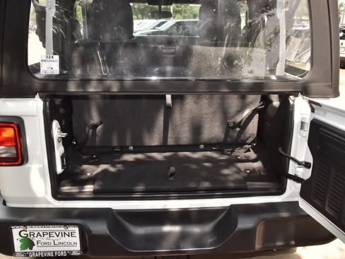 Used 2024 Jeep Wrangler Sport AWD/4WD image 33