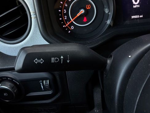 Used 2025 Jeep Wrangler Unlimited Sport AWD/4WD image 34