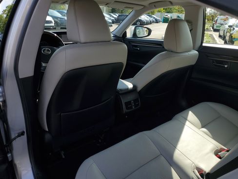 Used 2013 Lexus ES 350 image 17