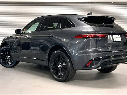 Certified 2024 Jaguar F-PACE R-Dynamic S image 10