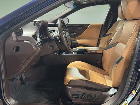 Used 2019 Lexus ES 350 w/ Premium Package image 10