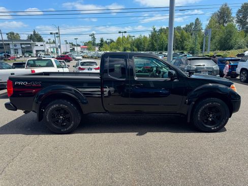 Used 2011 Nissan Frontier PRO-4X AWD/4WD image 6