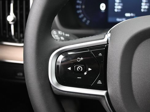 New 2026 Volvo XC90 B6 Plus w/ Protection Package AWD/4WD image 11