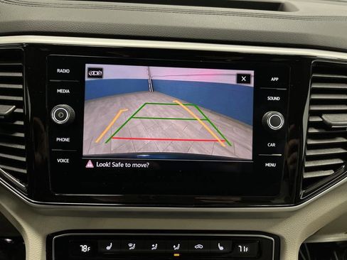 Used 2023 Volkswagen Atlas SE image 9
