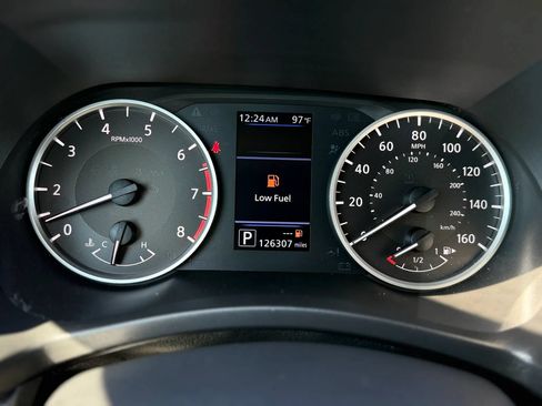 Used 2020 Nissan Sentra S FWD image 17