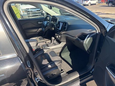 Used 2022 Jeep Cherokee Limited image 15