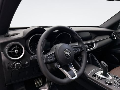 Used 2022 Alfa Romeo Stelvio Ti w/ Active Assist Plus Package image 10