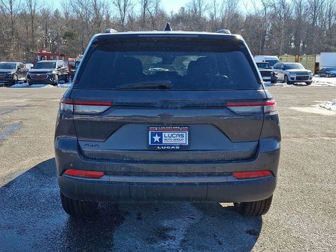 New 2026 Jeep Grand Cherokee Limited w/ Limited Altitude Package AWD/4WD image 7