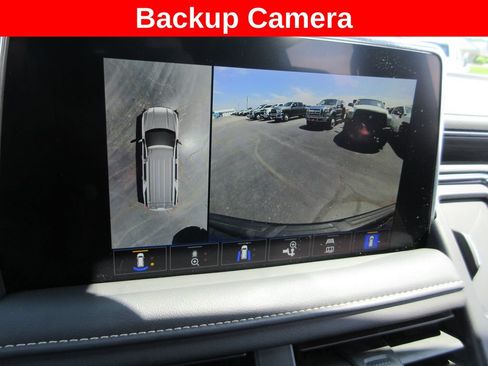 Certified 2024 GMC Yukon XL SLT w/ SLT Premium Package AWD/4WD image 19