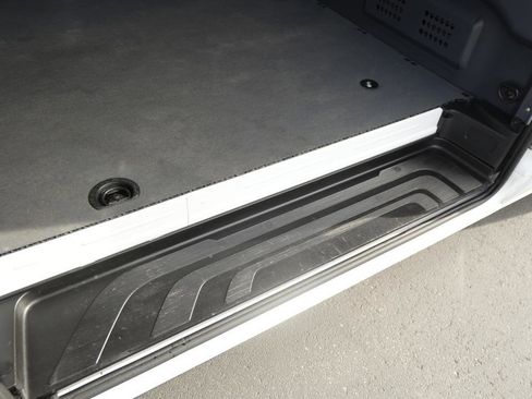 Used 2025 Mercedes-Benz Sprinter 2500 image 18