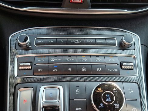 Certified 2023 Hyundai Santa Fe SEL w/ Cargo Package AWD/4WD image 15