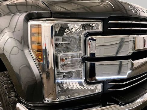 Used 2019 Ford F250 Lariat w/ Lariat Value Package AWD/4WD image 27