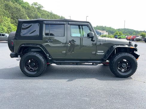 Used 2016 Jeep Wrangler Unlimited Sport w/ Quick Order Package 24S AWD/4WD image 4