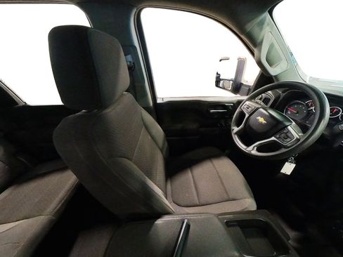 Used 2023 Chevrolet Silverado 2500 Custom w/ Custom Value Package image 39