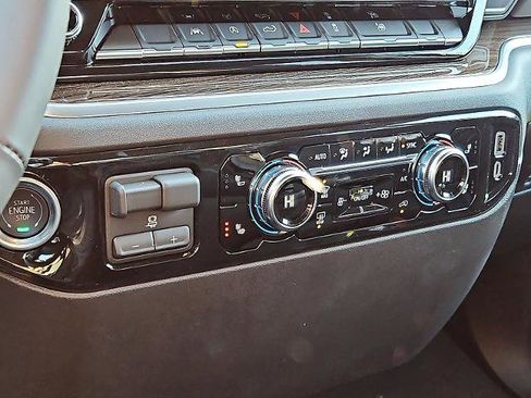 New 2026 GMC Sierra 1500 Elevation image 14