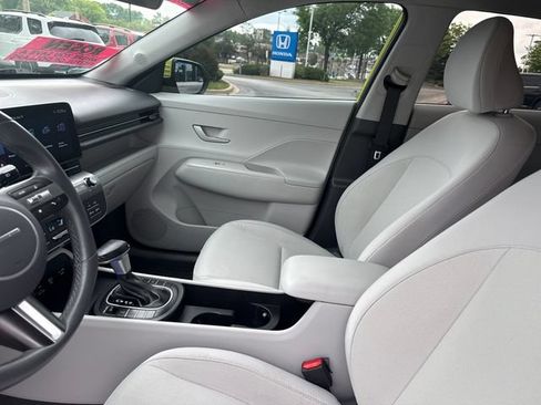 Certified 2024 Hyundai Kona SEL AWD/4WD image 13