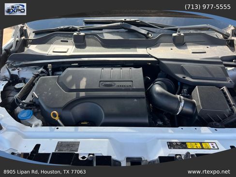 Used 2018 Land Rover Discovery Sport SE AWD/4WD image 41