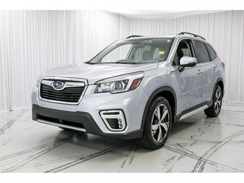 Used 2019 Subaru Forester Touring AWD/4WD image 4