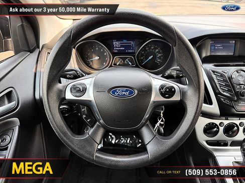 Used 2014 Ford Focus SE FWD image 21