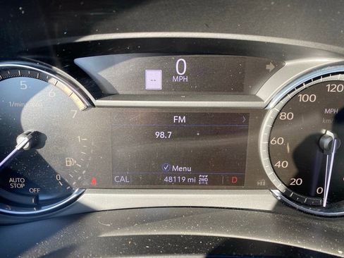 Used 2019 Cadillac XT4 Premium Luxury w/ Cold Weather Package image 25