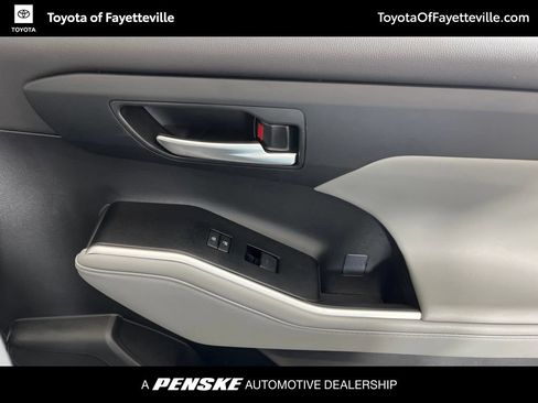 Certified 2026 Toyota Highlander XLE AWD/4WD image 24