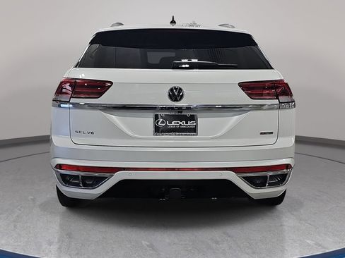 Used 2022 Volkswagen Atlas Cross Sport SEL R-Line AWD/4WD image 7
