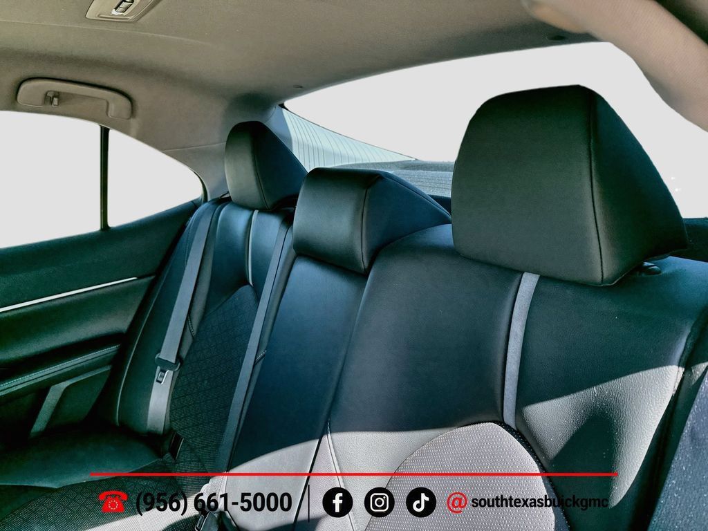 Used 2024 Toyota Camry XSE FWD image 21