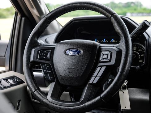 Used 2016 Ford F150 XLT w/ Equipment Group 302A Luxury RWD image 18