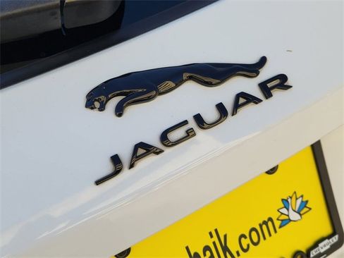 Used 2019 Jaguar F-PACE S image 32