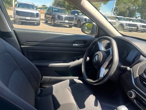 Used 2021 Nissan Altima 2.5 S FWD image 17