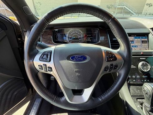 Used 2019 Ford Taurus Limited FWD image 13