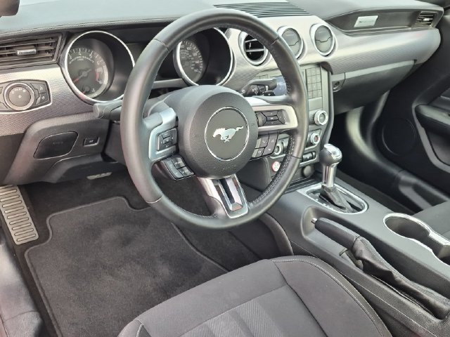 Used 2019 Ford Mustang GT RWD image 10
