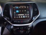 Used 2017 Jeep Cherokee Latitude w/ Comfort/Convenience Group image 4