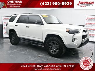 Used 2020 Toyota 4Runner Venture video 1