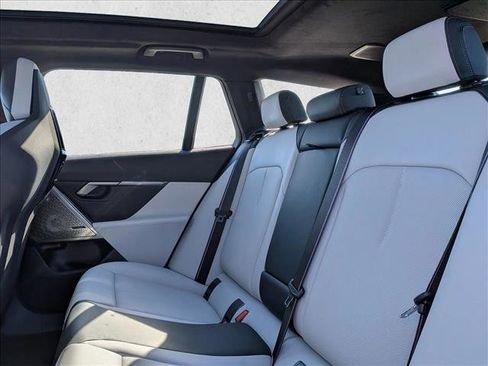 New 2026 BMW M5 Touring image 17