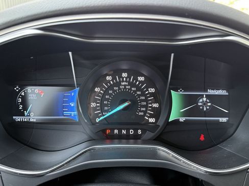 Used 2015 Ford Fusion SE w/ Equipment Group 202A image 16