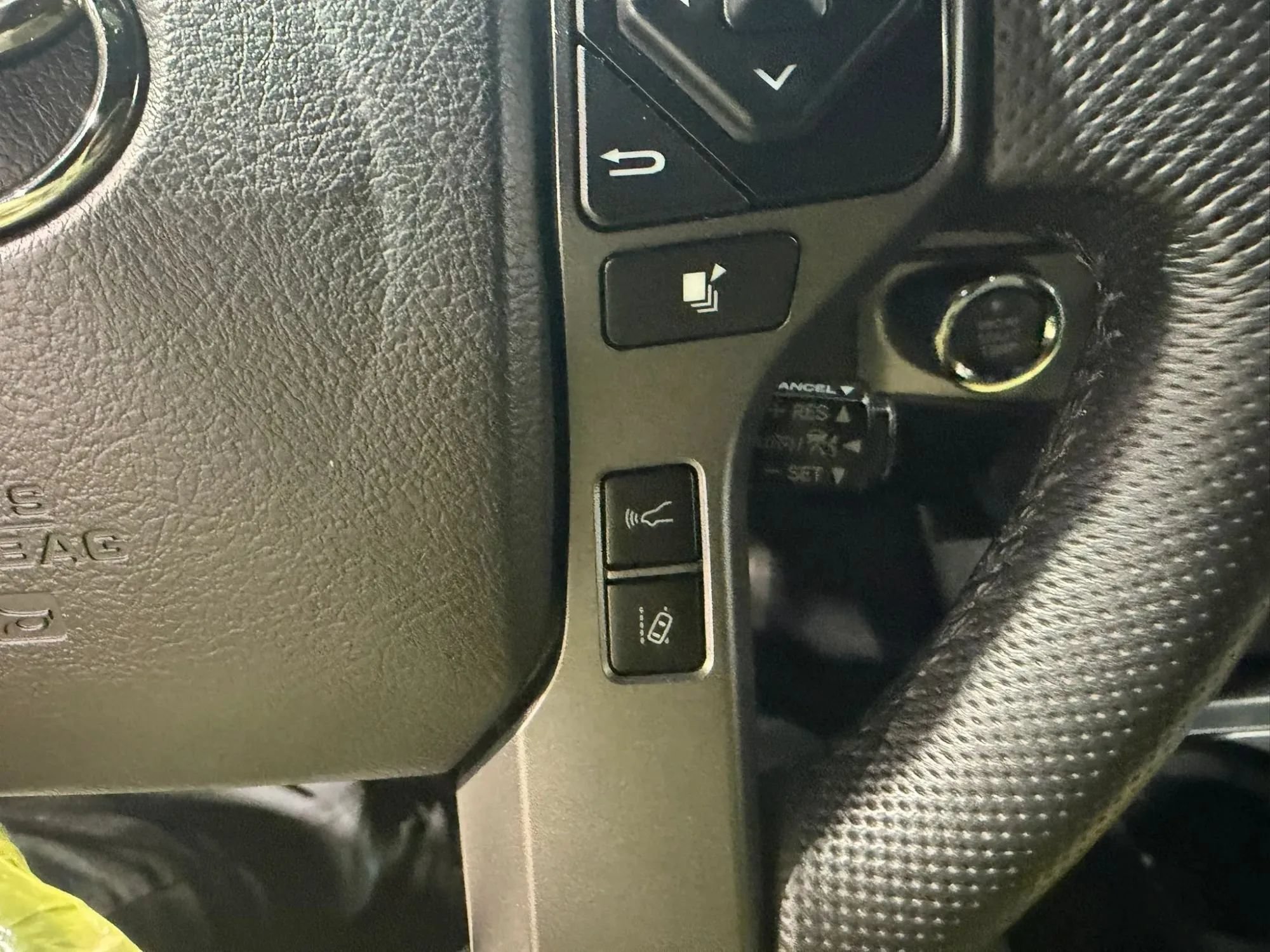 Used 2021 Toyota Tacoma TRD Off-Road AWD/4WD image 23