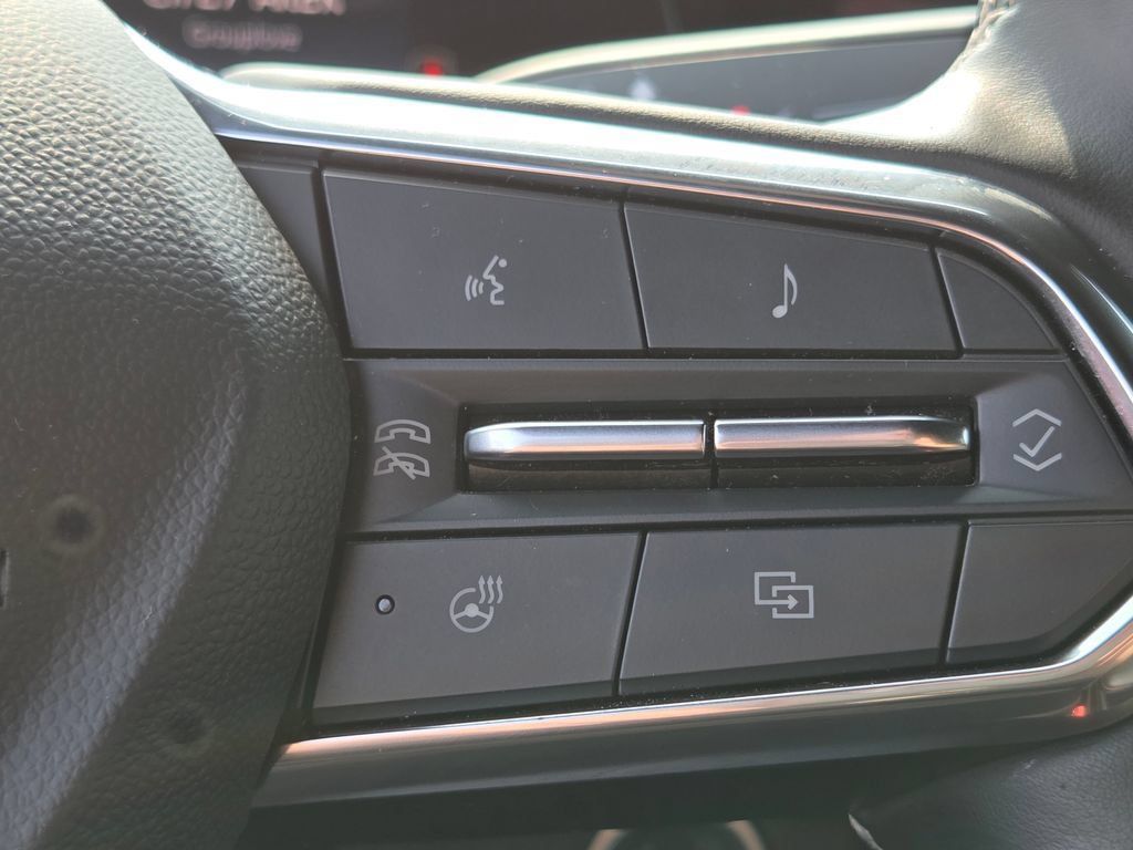 Used 2024 Chevrolet Traverse Z71 w/ LPO, Floor Liner Package AWD/4WD image 15