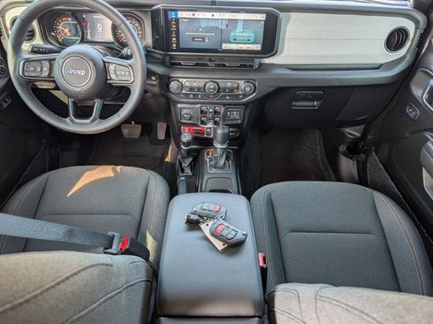 Used 2026 Jeep Wrangler Unlimited Sport AWD/4WD image 34
