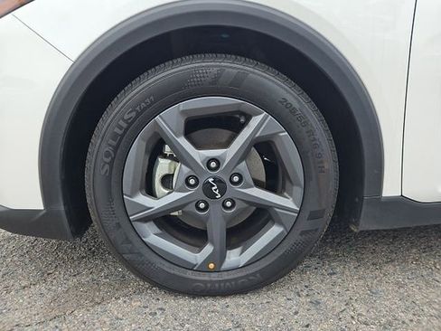 Certified 2025 Kia K4 LXS image 3