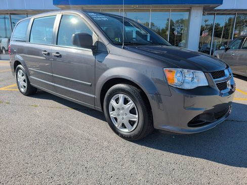 Used 2016 Dodge Grand Caravan American Value Package FWD image 1