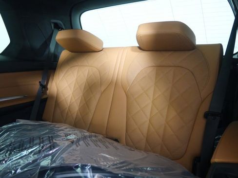 New 2026 BMW X7 xDrive40i image 16
