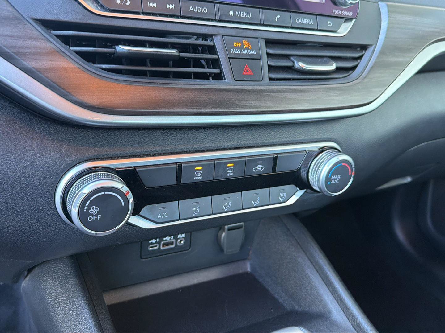 Used 2025 Nissan Altima 2.5 SV FWD image 26